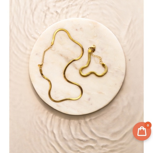 Celeste Sol Liquid Gold Herringbone Chain - Picture 4 of 4